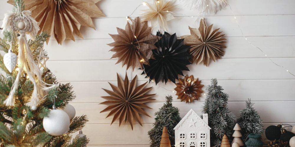 Step Up Your Holiday Home Decor 8 Keylo University - Holiday Home Decor - Crafts