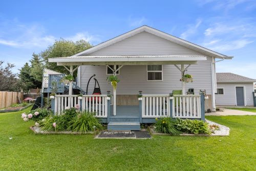 75 Parkview Crescent Calmar